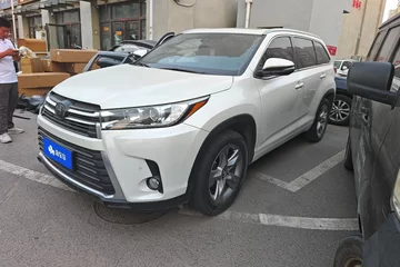2018款 2.0T 手自一体 四驱 尊贵版 7座 国VI