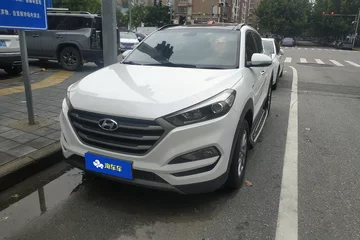 2015款 1.6T 双离合 两驱 智能版