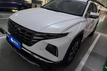 2022款 途胜L 混动 2.0L 尊贵版